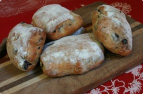 Rustic Olive Rolls