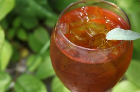 Cold-Brewed Black Iced Tea