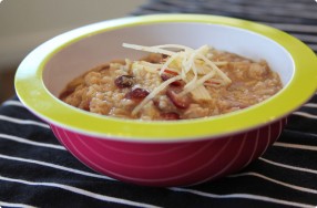 Oatmeal w/ Cranberries, Apples & Cinnamon