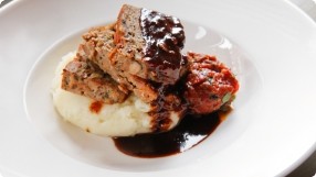 Meatloaf w/ Bacon, Rosemary & Red Wine Mushrooms