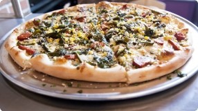 Chile Relleno Pizza w/ Tomatillo Salsa Verde